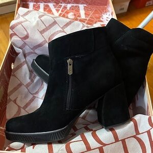 L’Amour Des Pieds Black Suede Ankle Boots